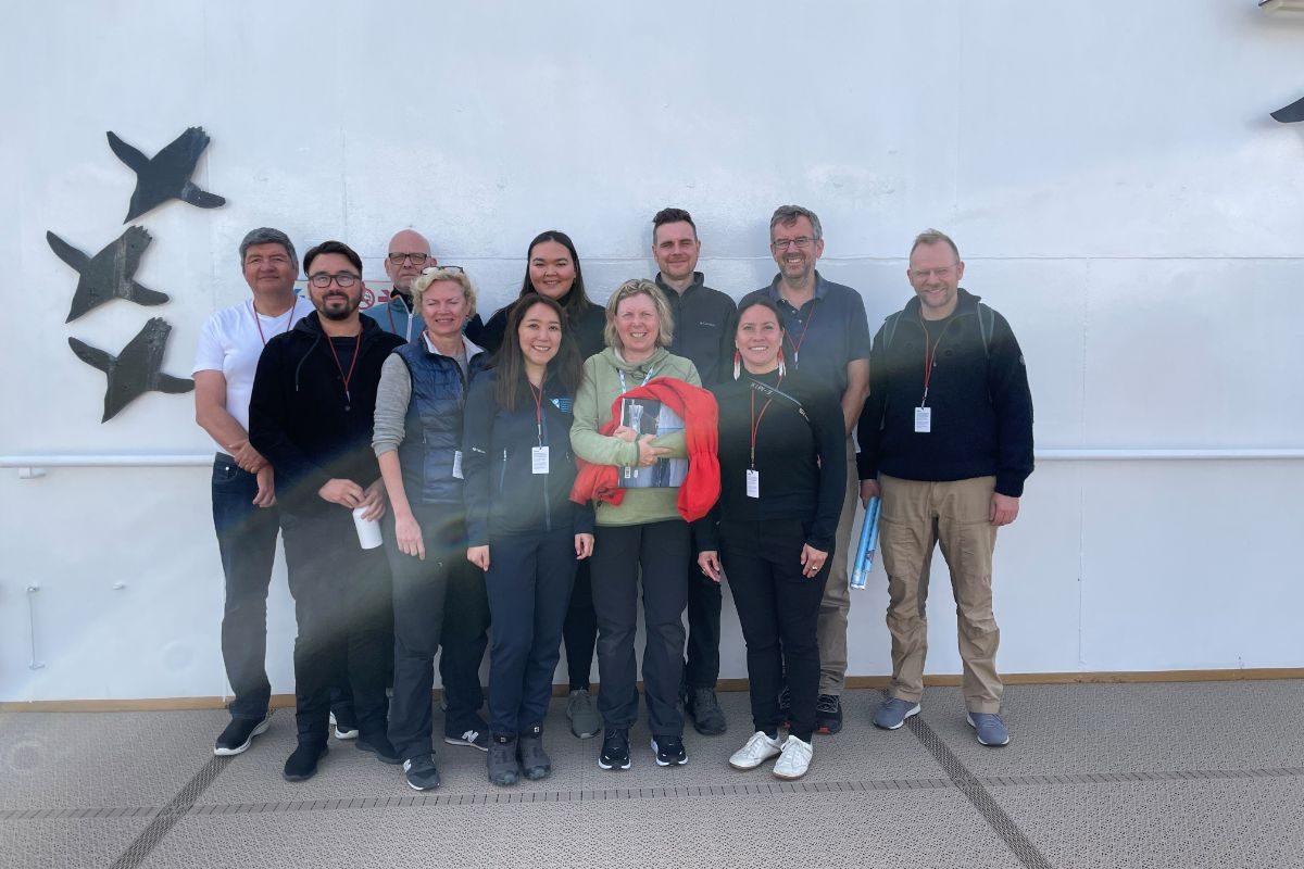 Delegationen ombord M/S Maud