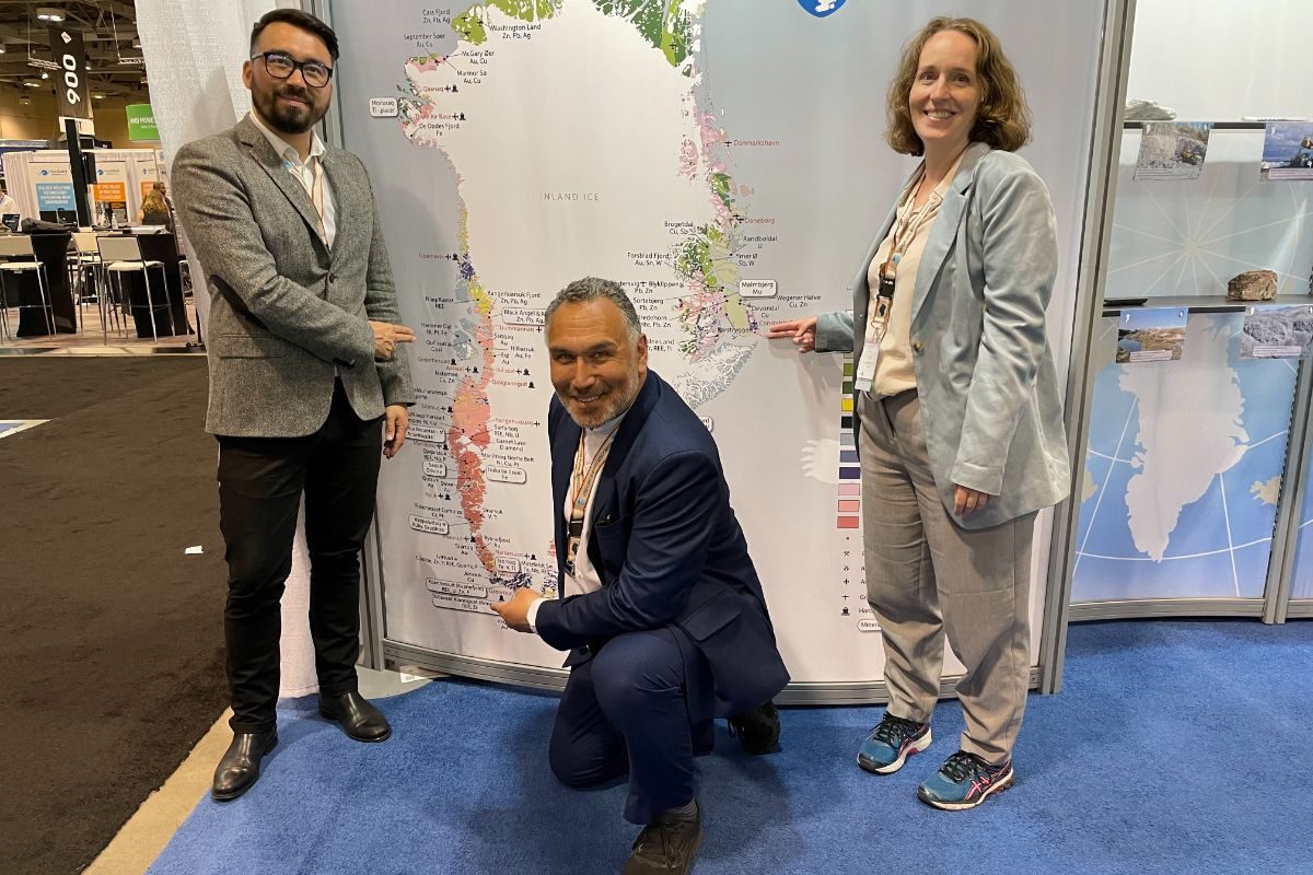 Immikkoortortaqarfiit aallartitaqarput